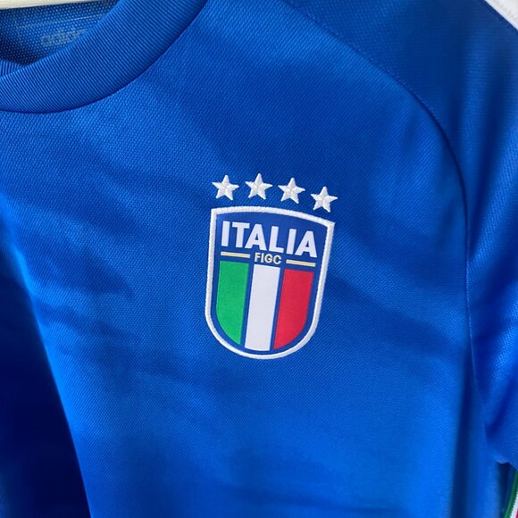 Adidas Italy National Team Home Soccer Jersey. - Picture 9 of 16